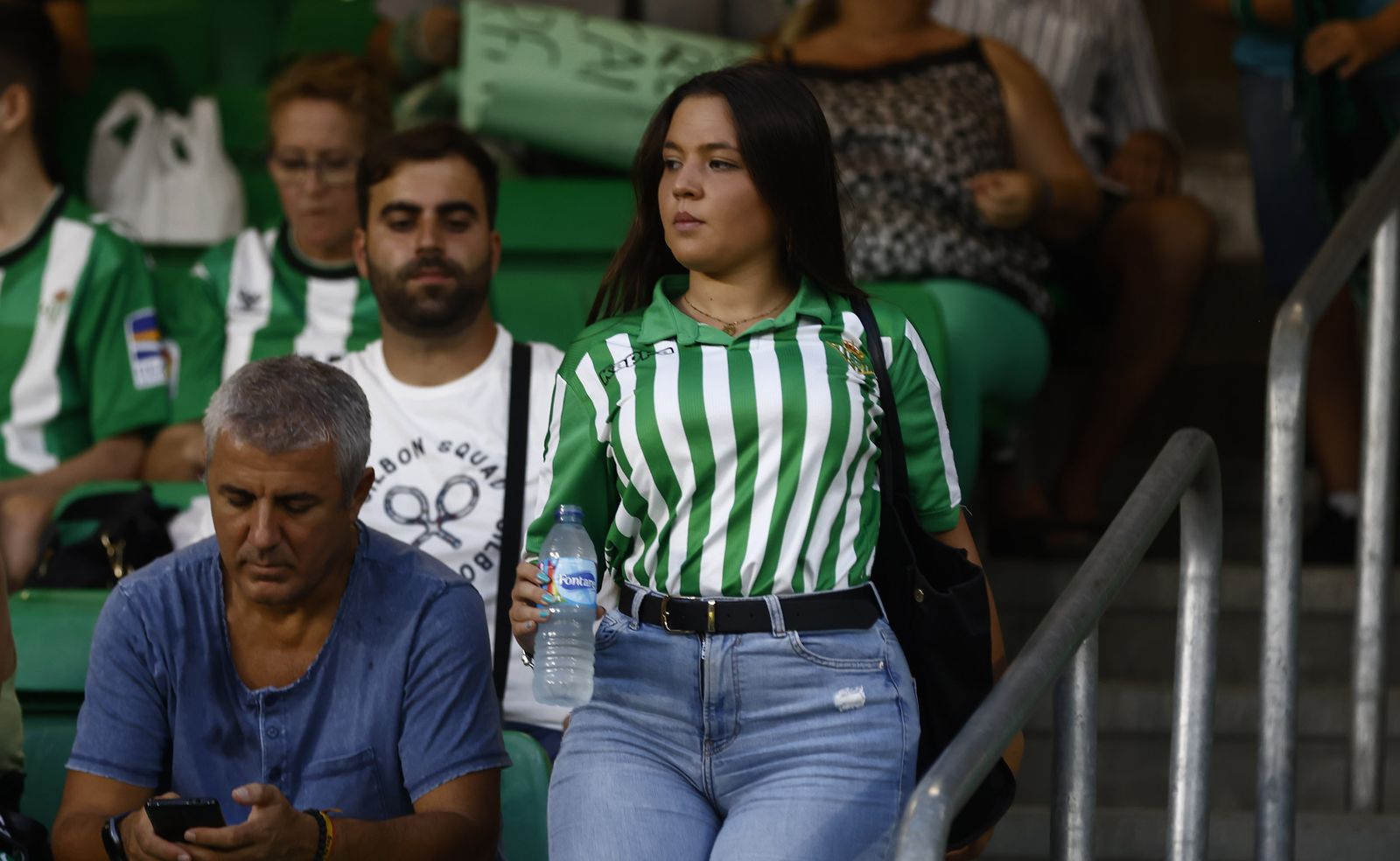 Búscate en las fotos del partido Betis-Villarreal