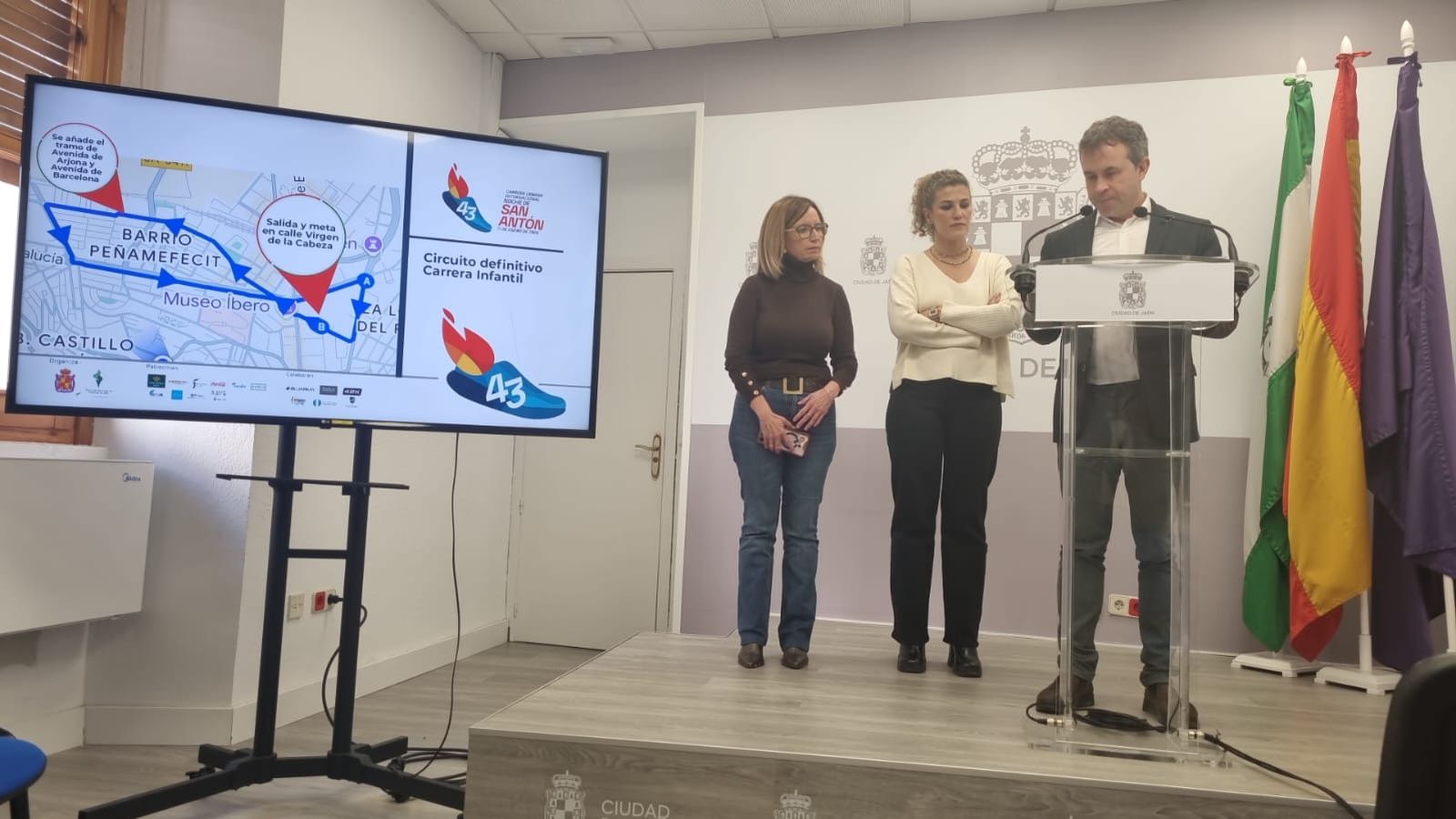 Rueda de prensa de Julio Millán, con los cambios de recorrido.