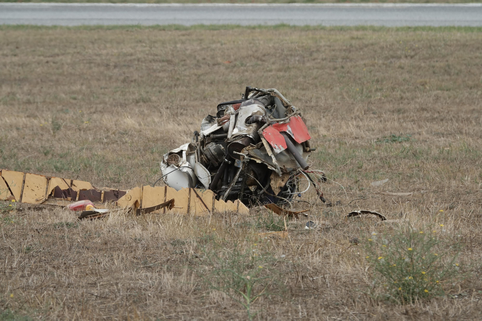 El accidente de una avioneta en Vélez-Málaga, en fotos