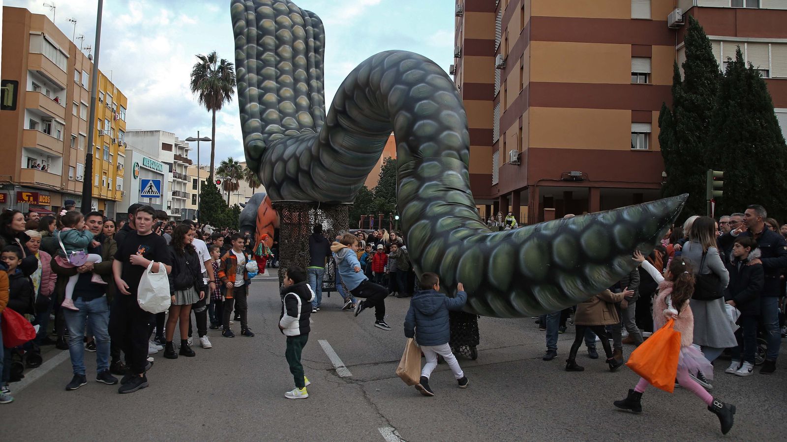 Fotos de la cabalgata de los Reyes Magos en Algeciras