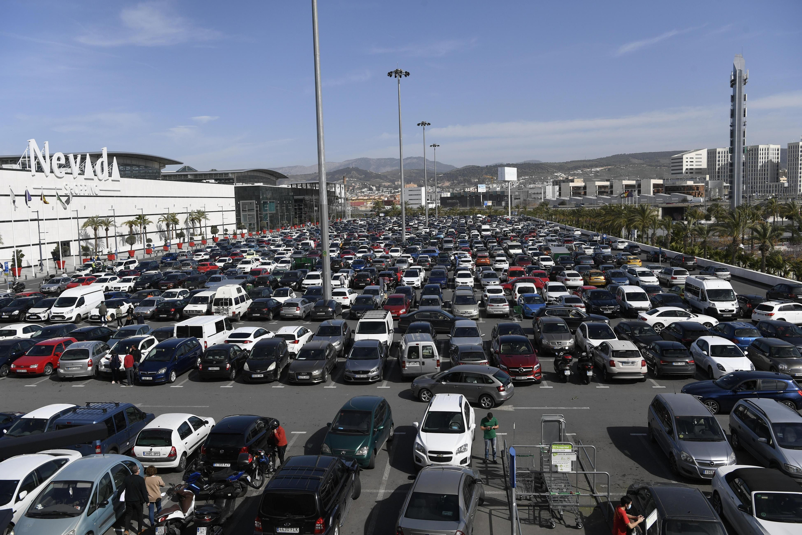 Vacunación sin cita en Granada en el Nevada Shopping y la Plaza del Carmen el fin de semana