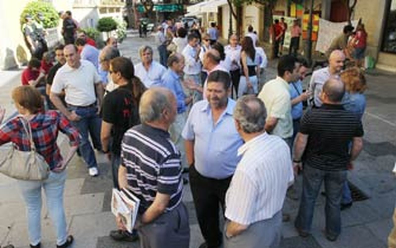 García-Pelayo le "garantiza" a los sindicatos las dos próximas nóminas