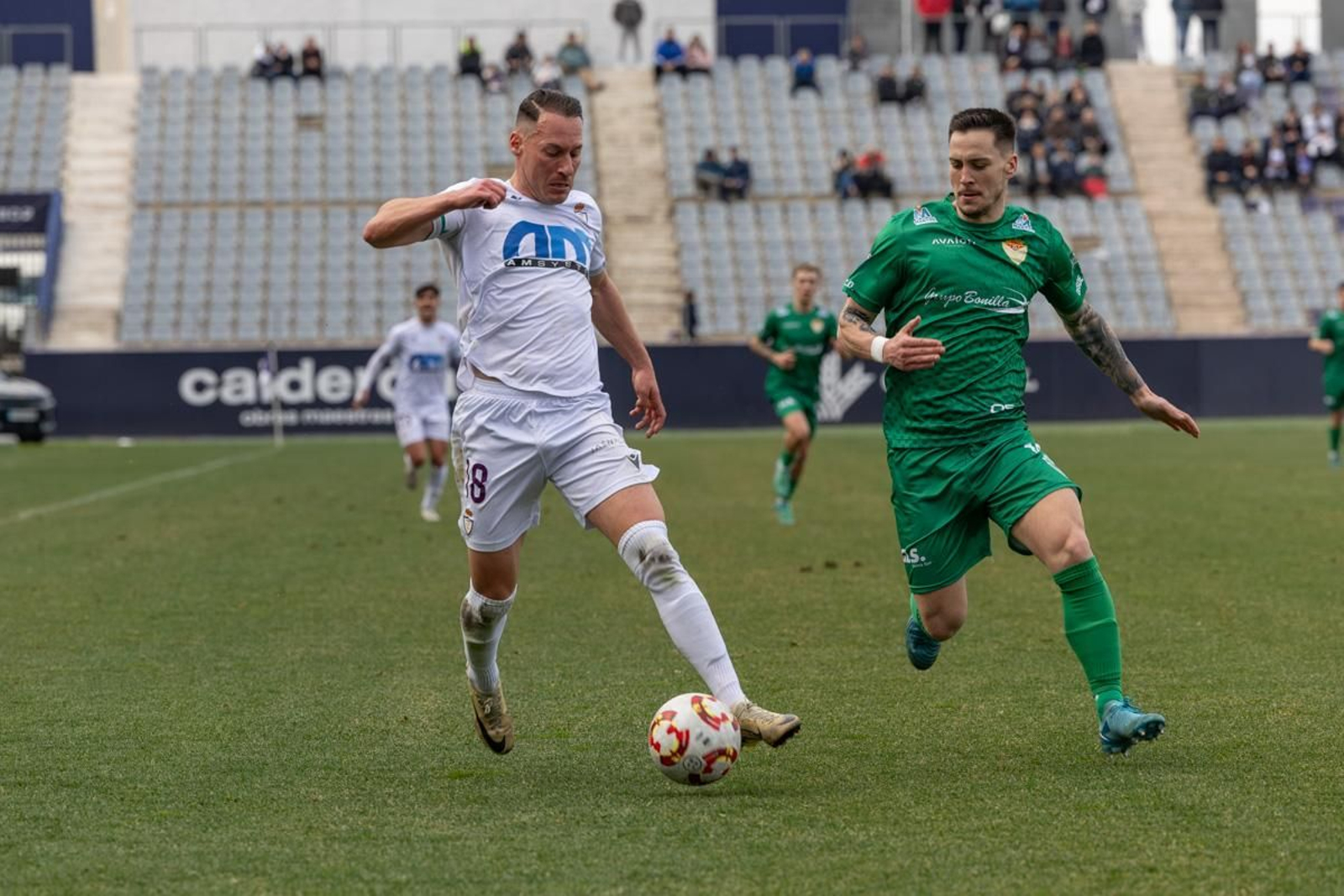 Las mejores imágenes del triunfo del Real Jaén en el derbi ante el Martos CD