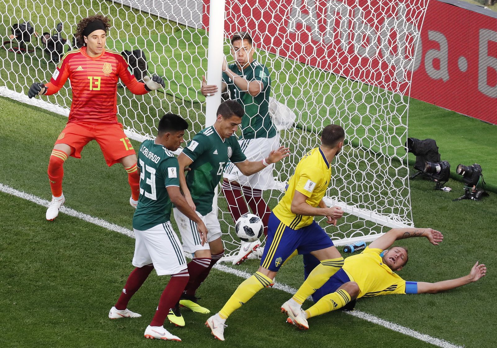 Las imágenes del México-Suecia