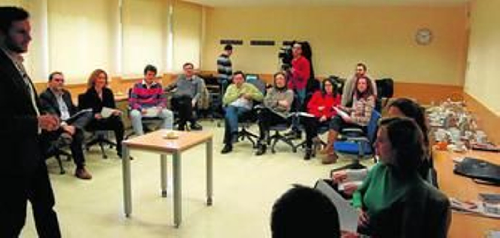 Un momento del café científico, ayer en la Universidad Loyola Andalucía.