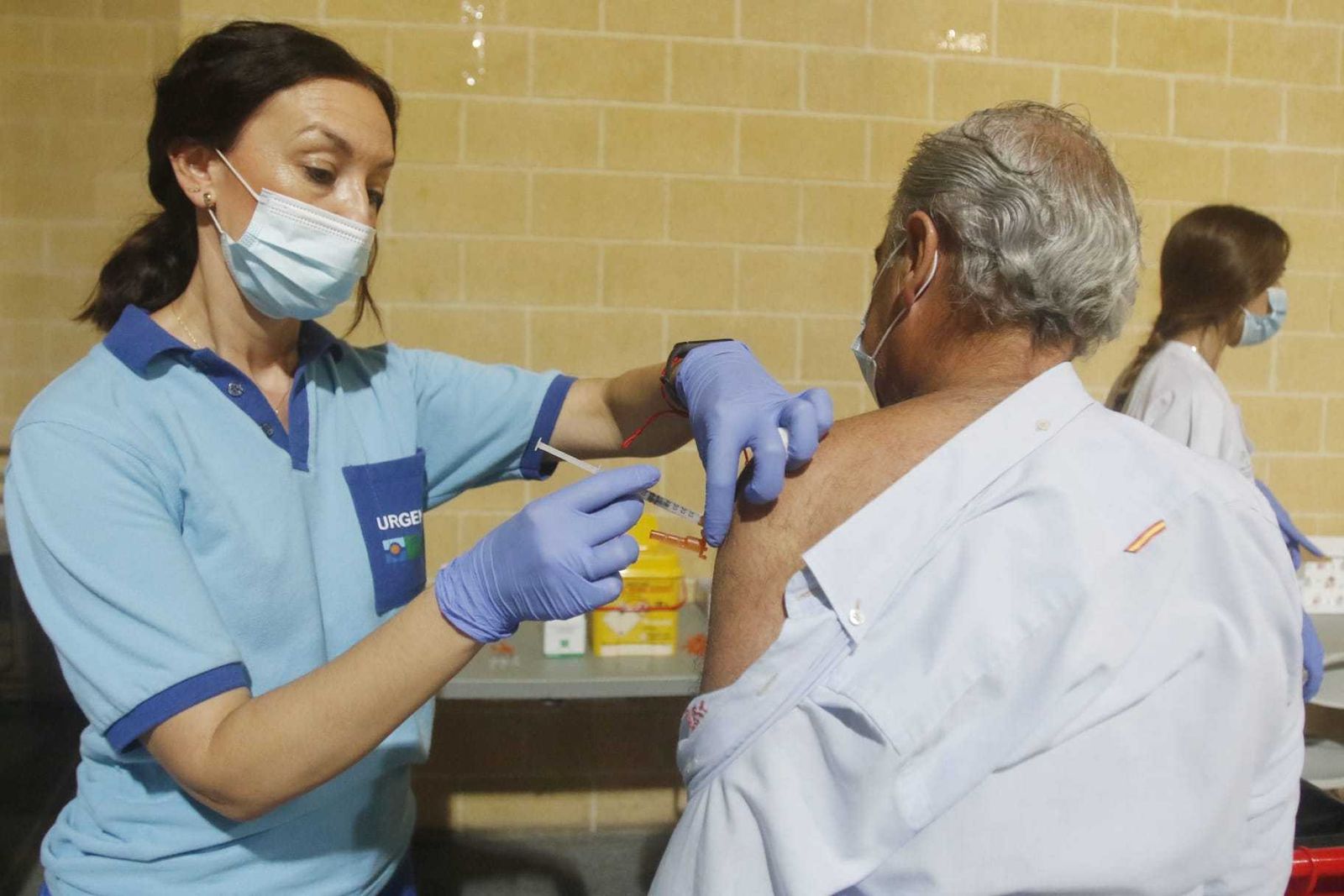 La vacunación contra el coronavirus ha continuado durante todo el año