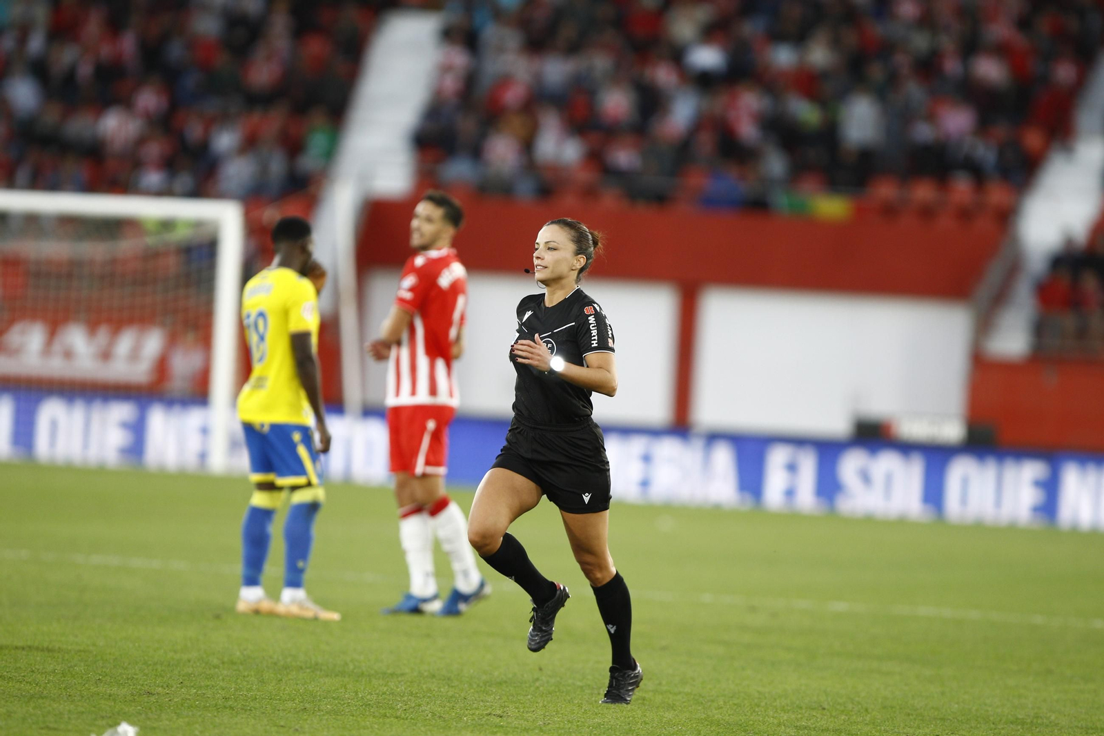 El partido U.D. Almería-Cádiz C.F. en imágenes