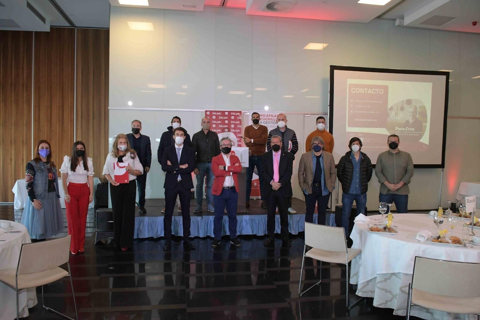 Algunos de los asistentes a la jornada organizada por AJE Cádiz.