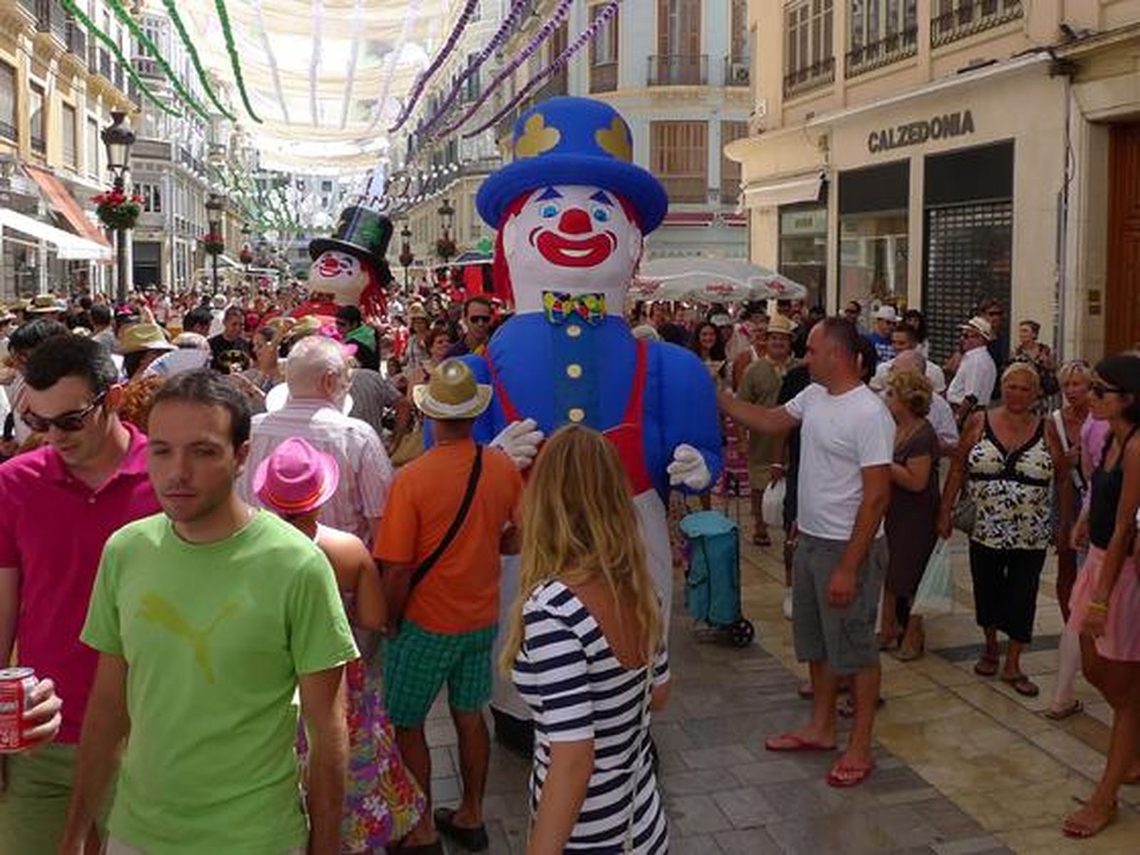 Jolgorio en el Centro y tradición en el Real

Foto: Sergio Camacho-Javier Albiñana