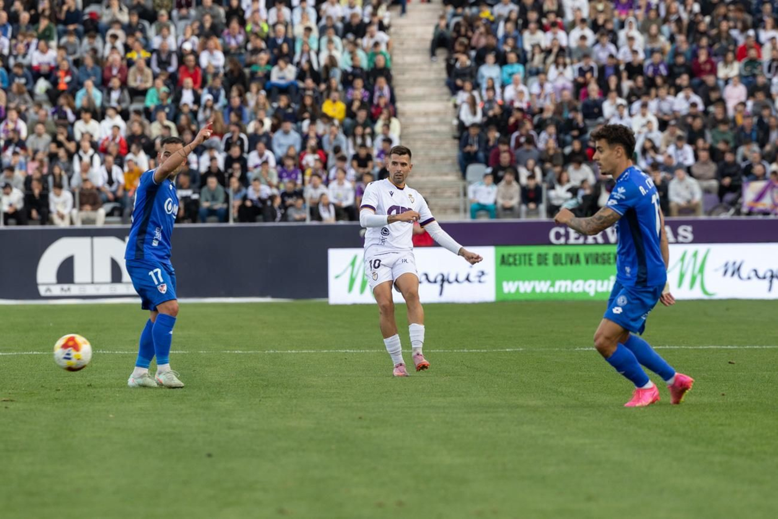 Real Jaén 0-1 Linares Deportivo: las mejores imágenes del clásico provincial