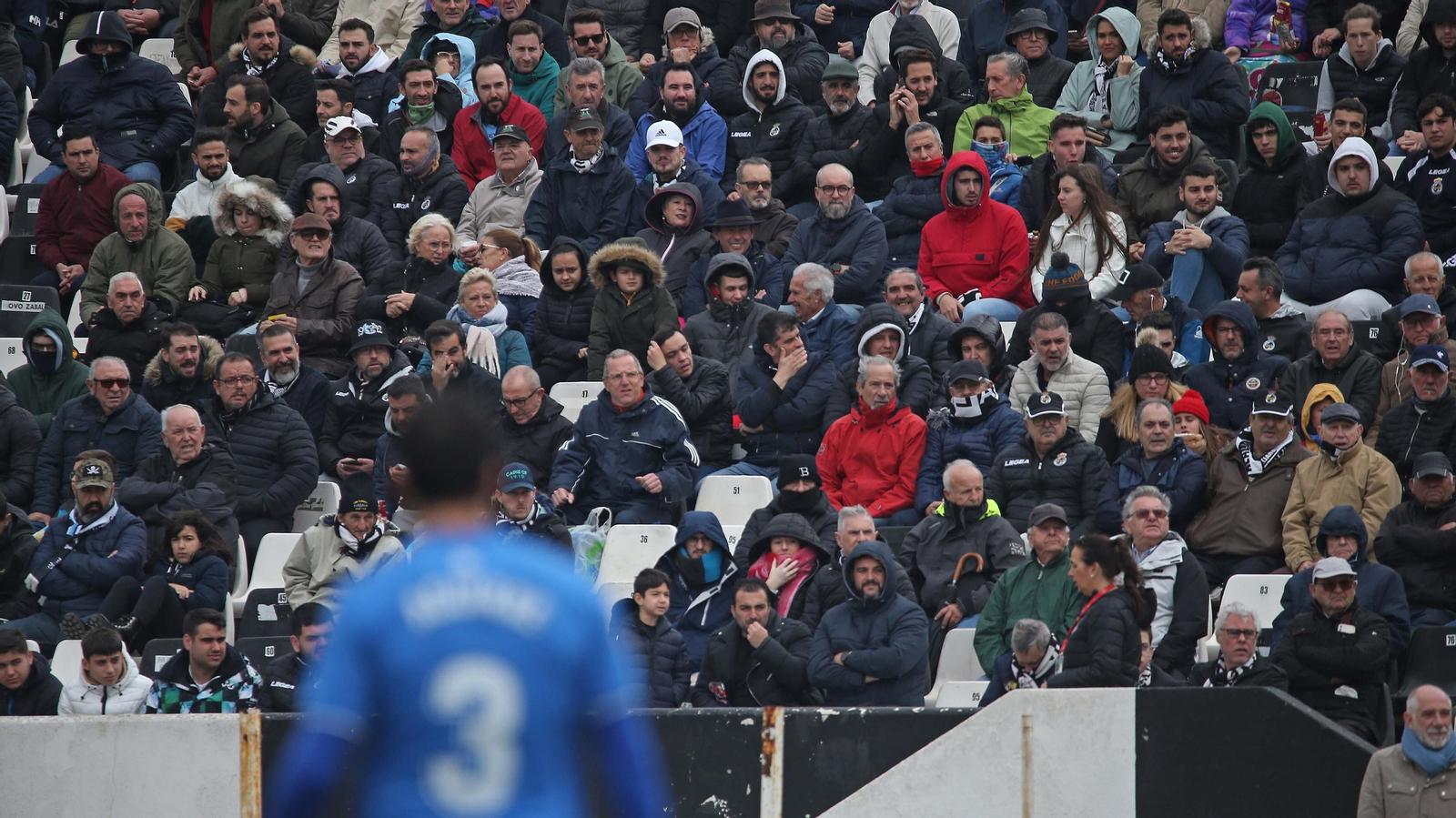 Fotos de la afición en el estadio municipal de La Línea