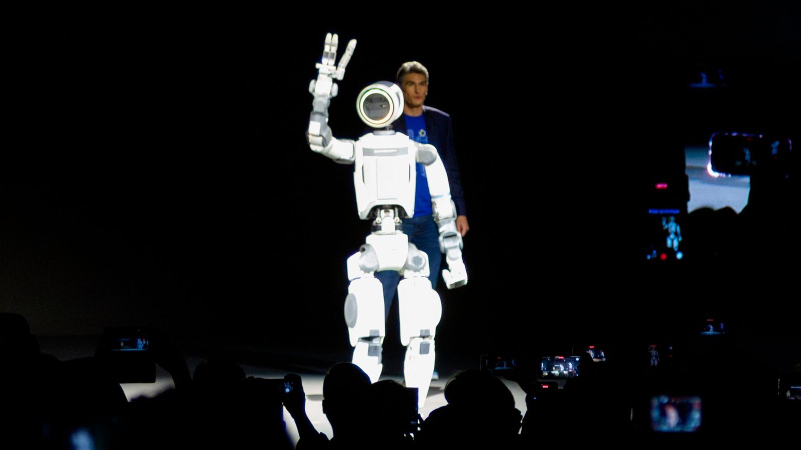 Hyundai y Boston Dynamics presentan al robot Atlas en el CES 2026