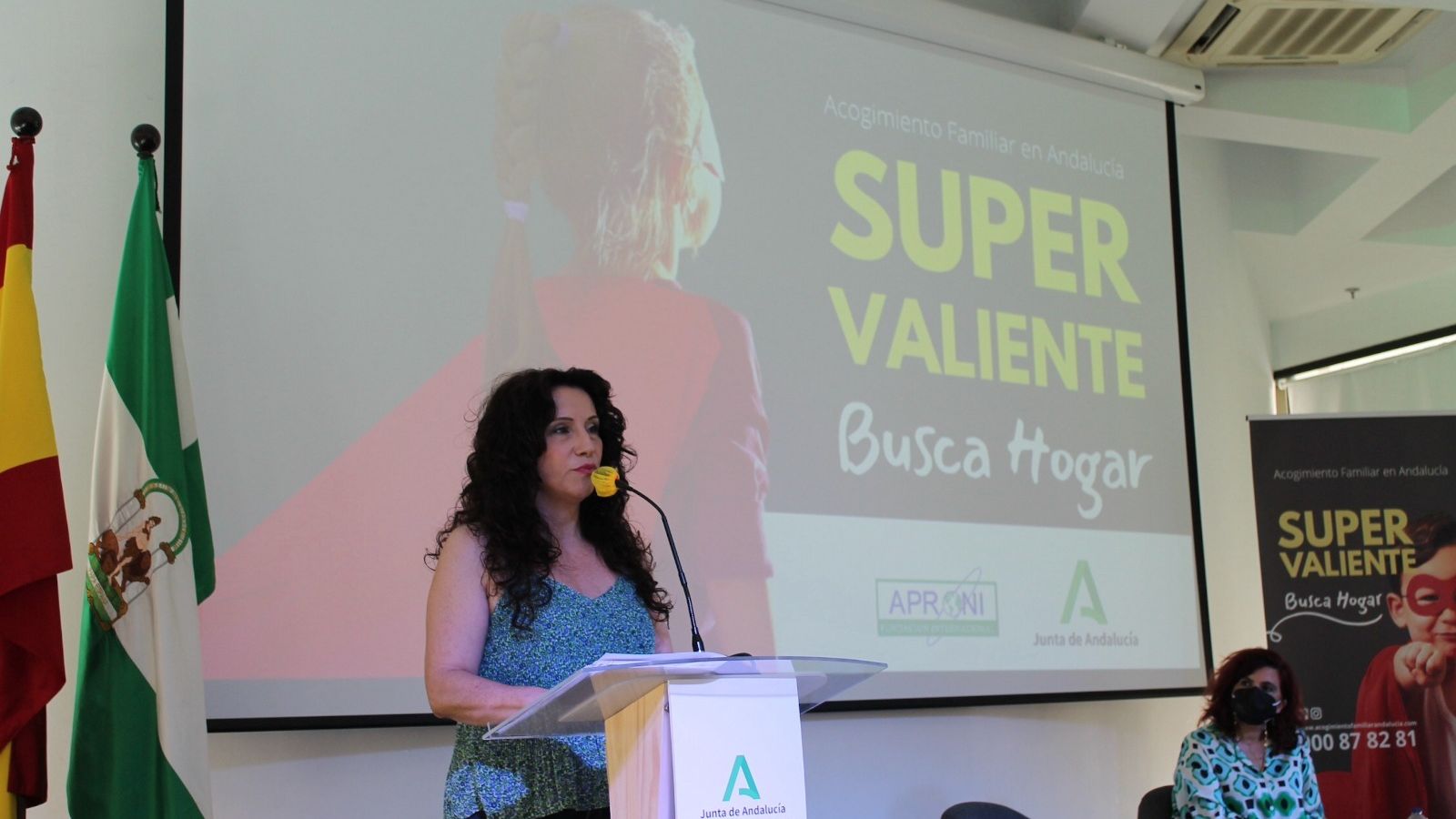 La consejera, Rocío Ruiz, en la presentación de una campaña sobre acogimiento familiar.