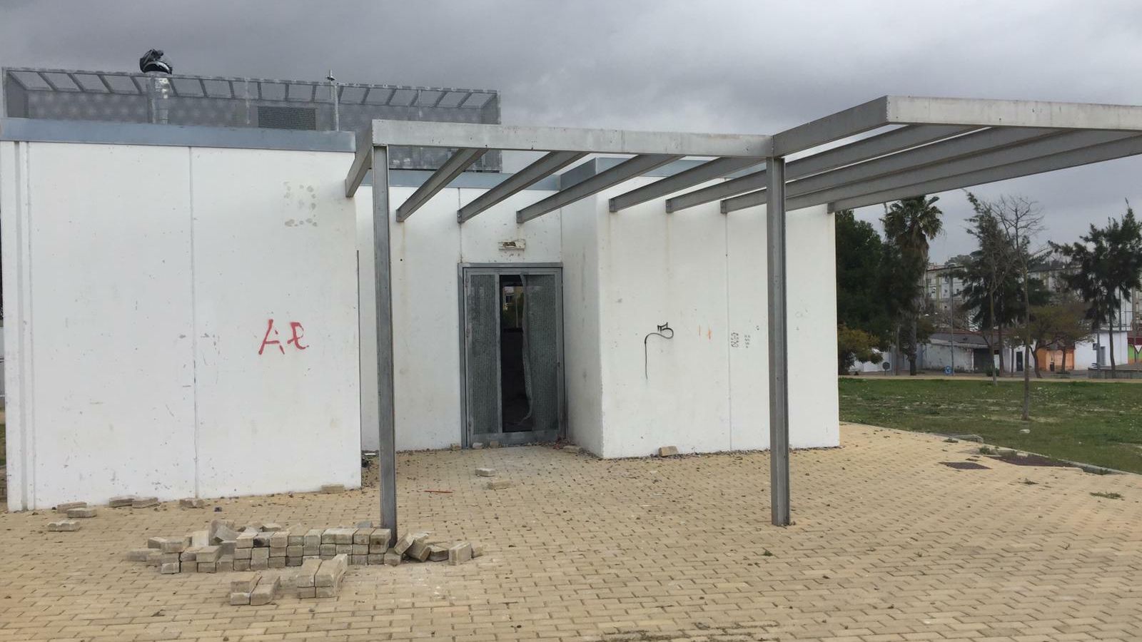 Aspecto de la instalación, totalmente descuidada.