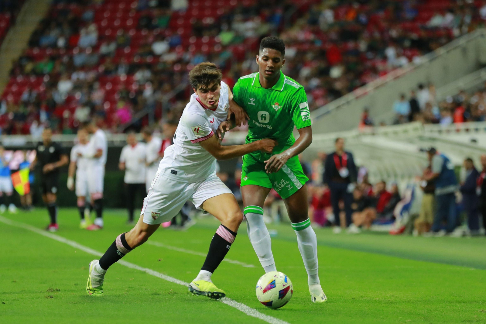 Las fotos del derbi Sevilla - Betis en México