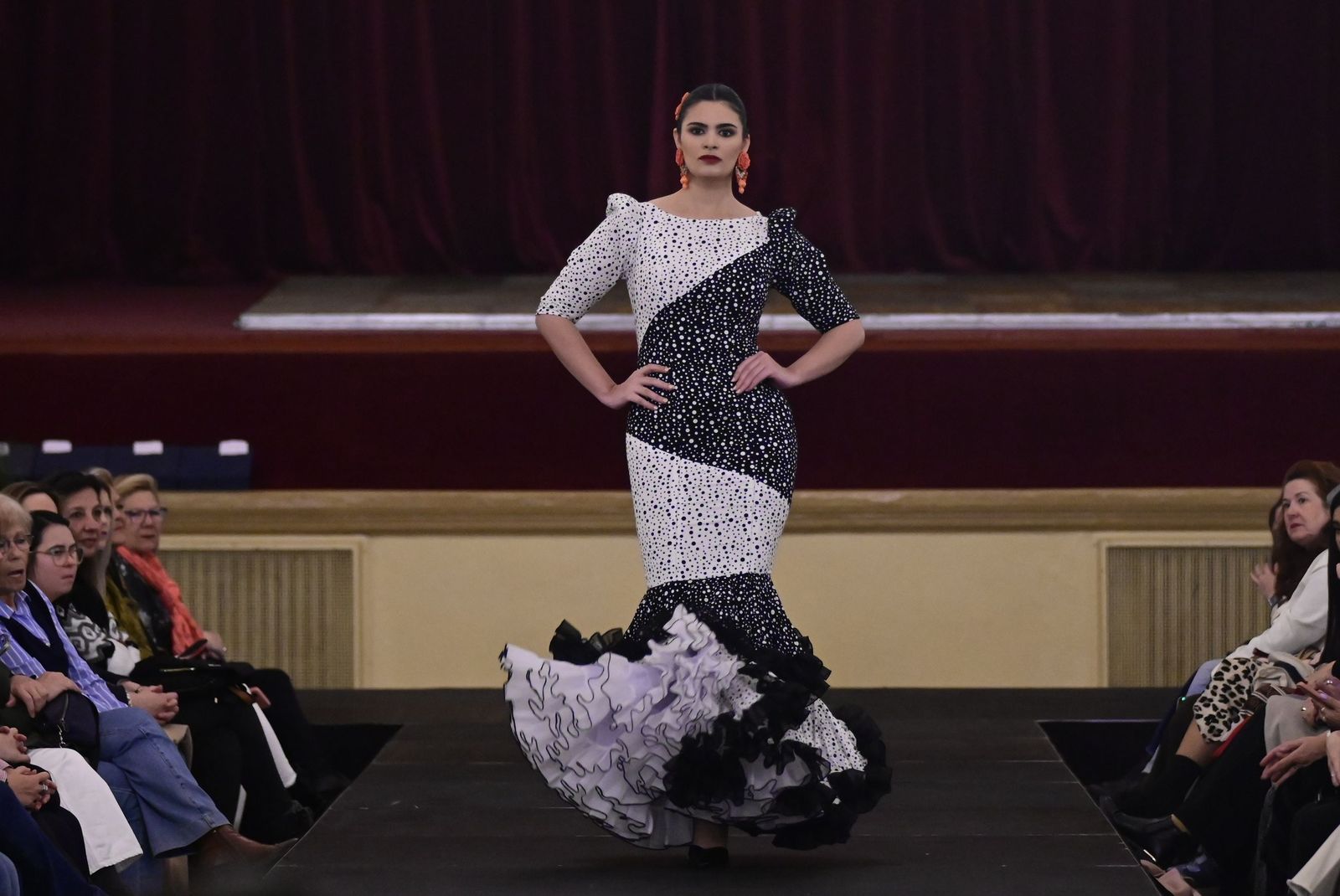 Moda flamenca solidaria con Sonrisa de Lunares en Córdoba