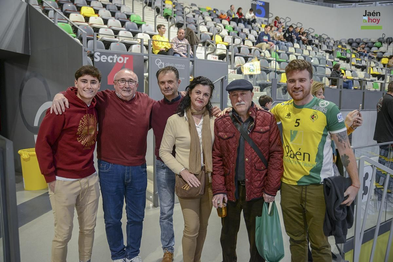 Búscate en las gradas del Olivo Arena en el Jaén Paraíso Interior - Inter Movistar