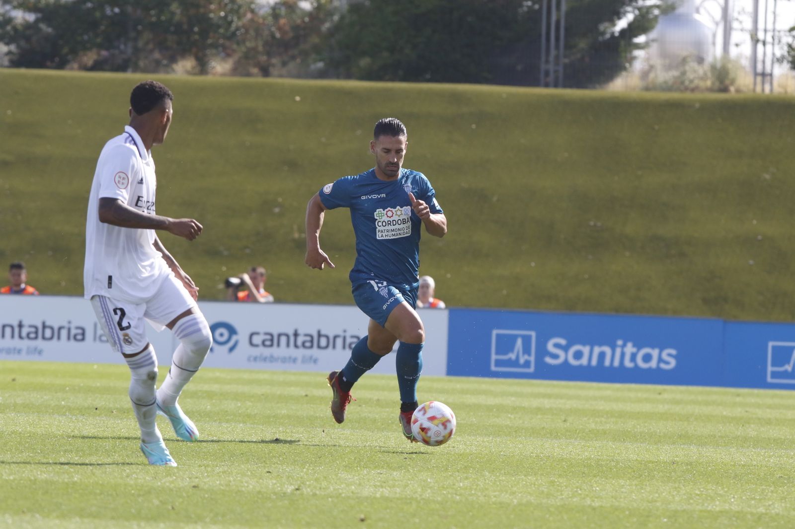 Las imágenes del partido entre el Real Madrid Castilla y el Córdoba CF