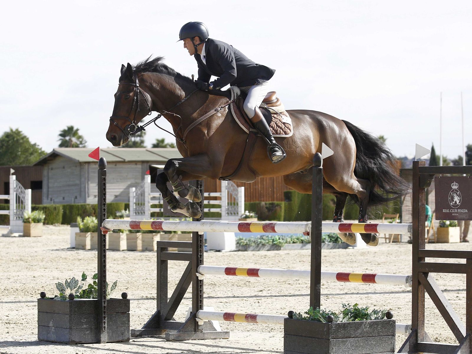 Felipe Villanueva con Sin Cinaty han sido los triunfadores del día.