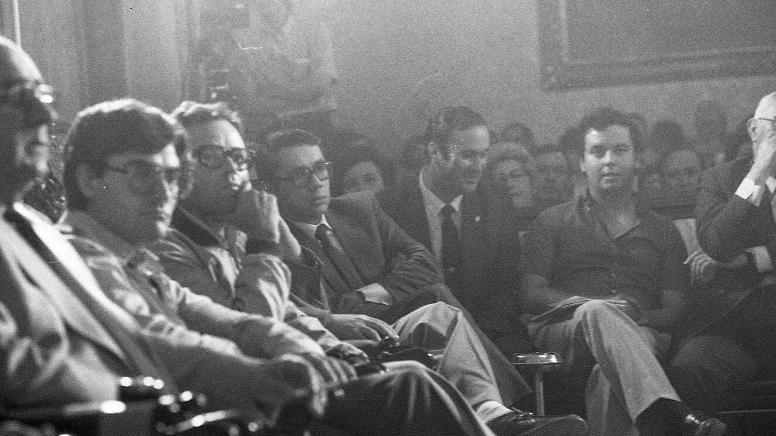 Sesión para la elección de los nuevos diputados.