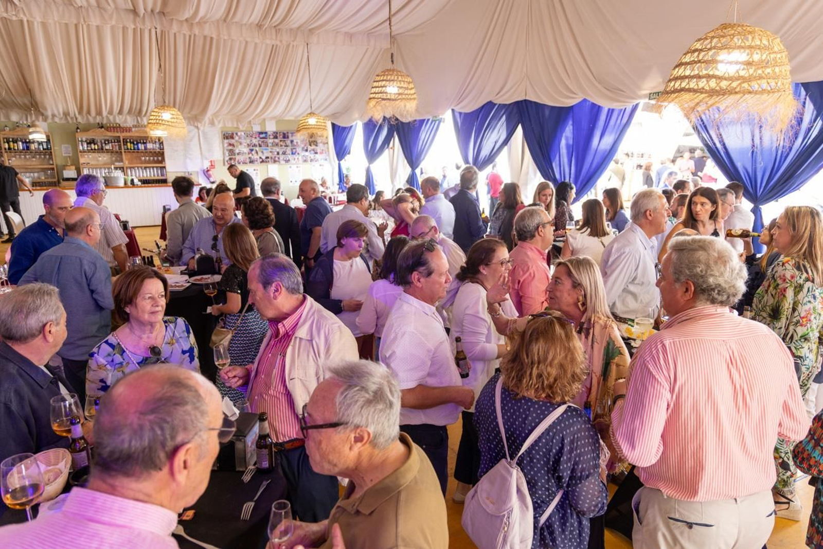 Las casetas de la Feria se llenan de comidas