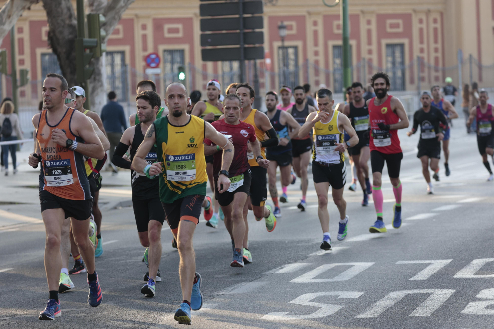 Las imágenes de la Maratón de Sevilla 2022 (7)