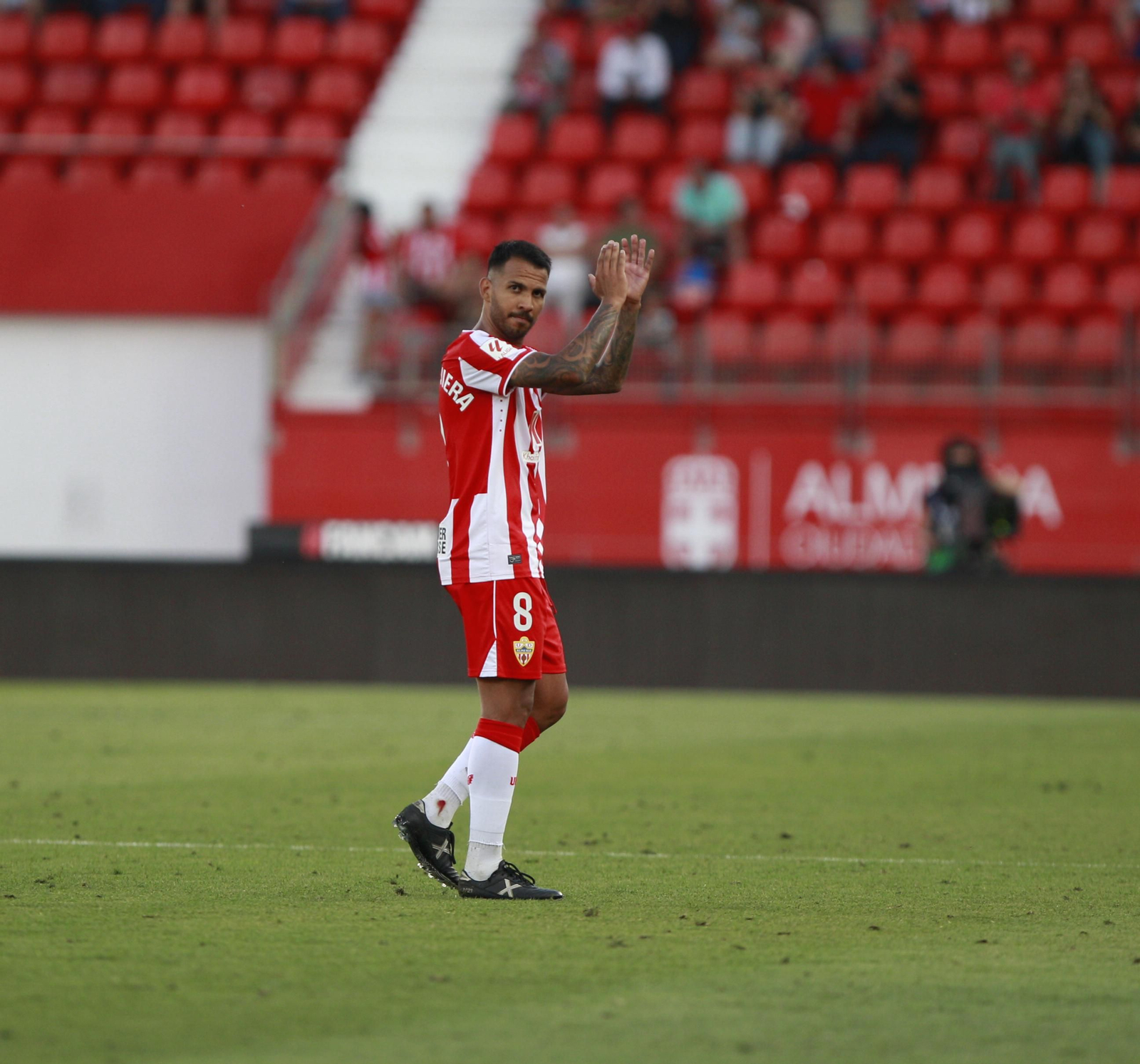 Imágenes de la gran victoria del Almería ante el Cádiz por 6 a 1