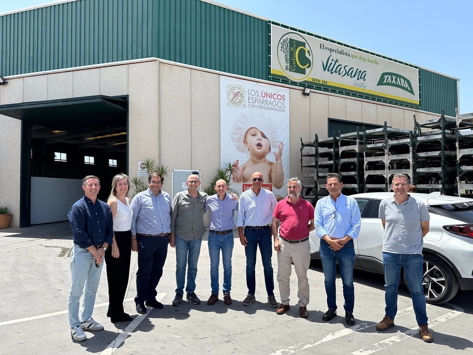 Cooperativas Agroalimentarias muestra a la Junta las inversiones en tres producciones de frutas y hortalizas