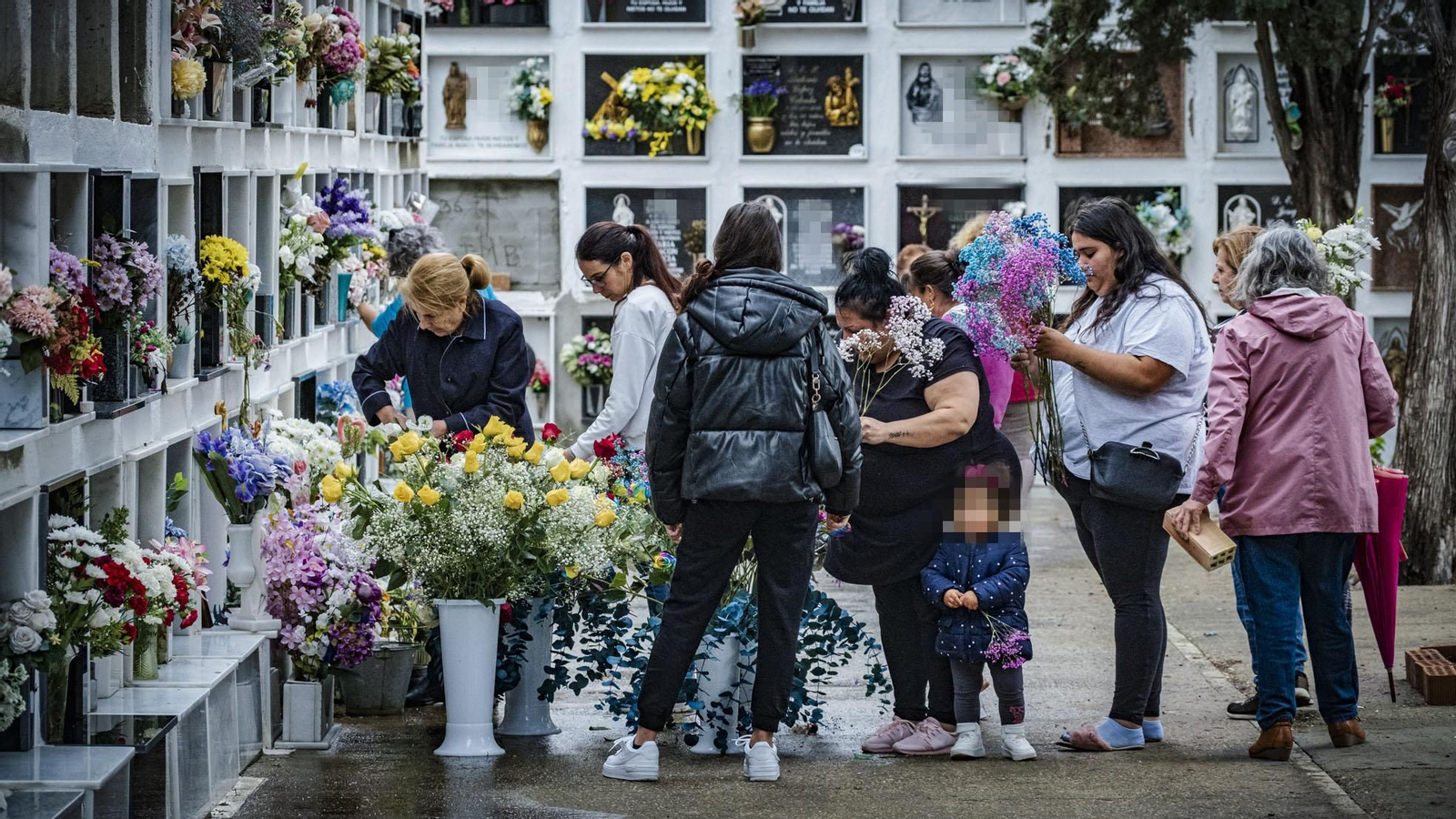 Las imágenes del día de los difuntos en Cádiz: Cementerio de El Puerto de Santa María