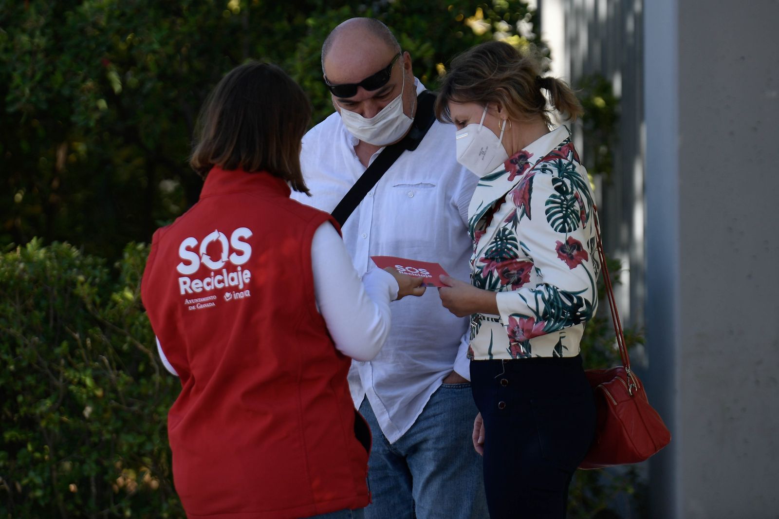 Fotos de la campaña 'Sos reciclaje' en Granada