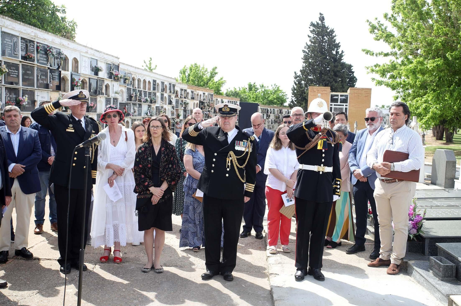 La ceremonia conmemorativa del 80 aniversario de la aparición del cuerpo de William Martin, en imágenes