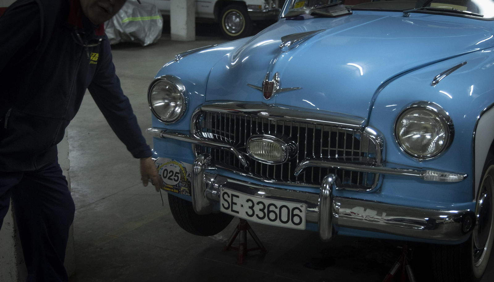 Los vehículos clásicos de Alfonso Chaves, todas las imágenes