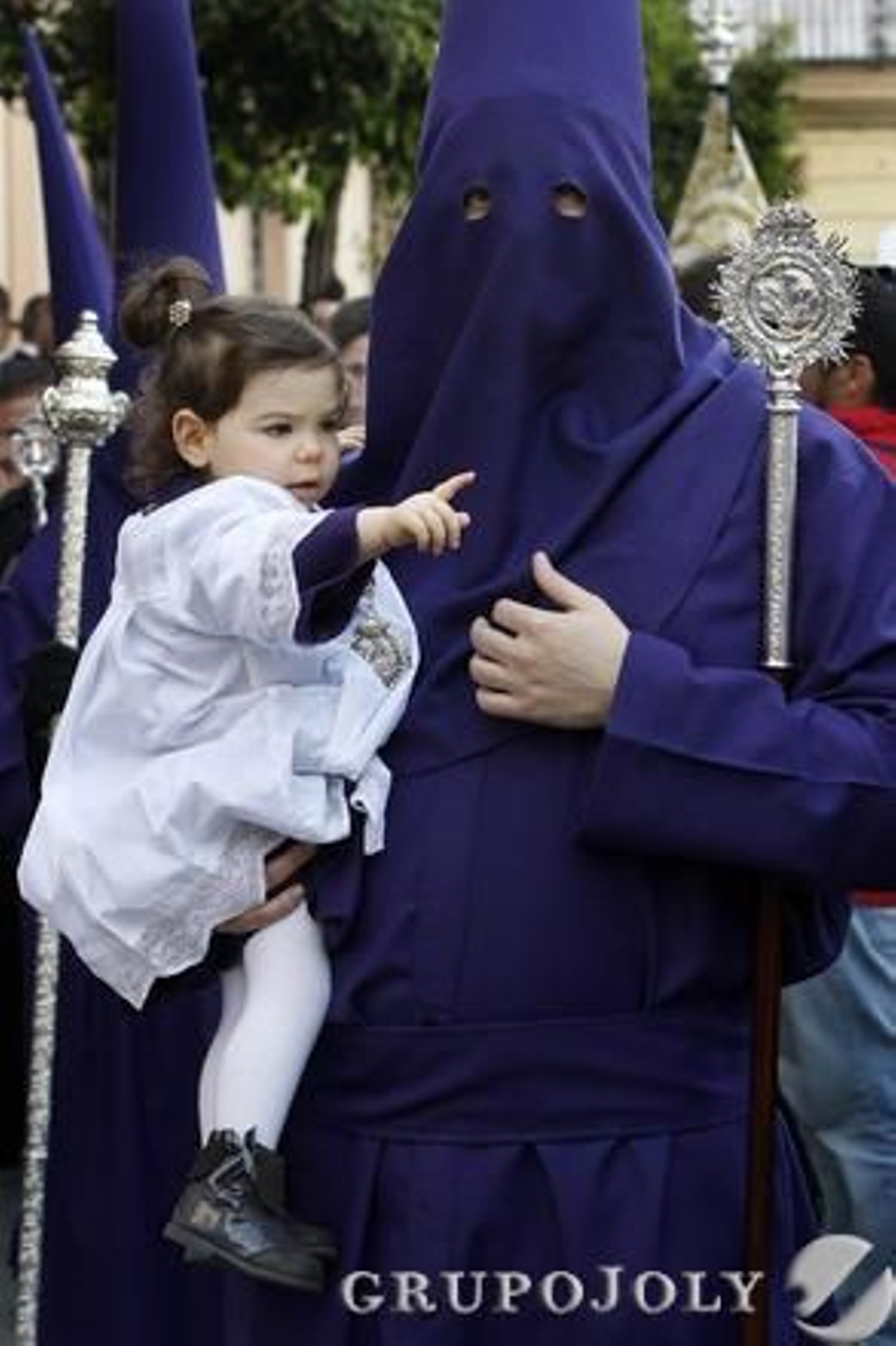 La hermandad de Columna. 

Foto: Jose Braza