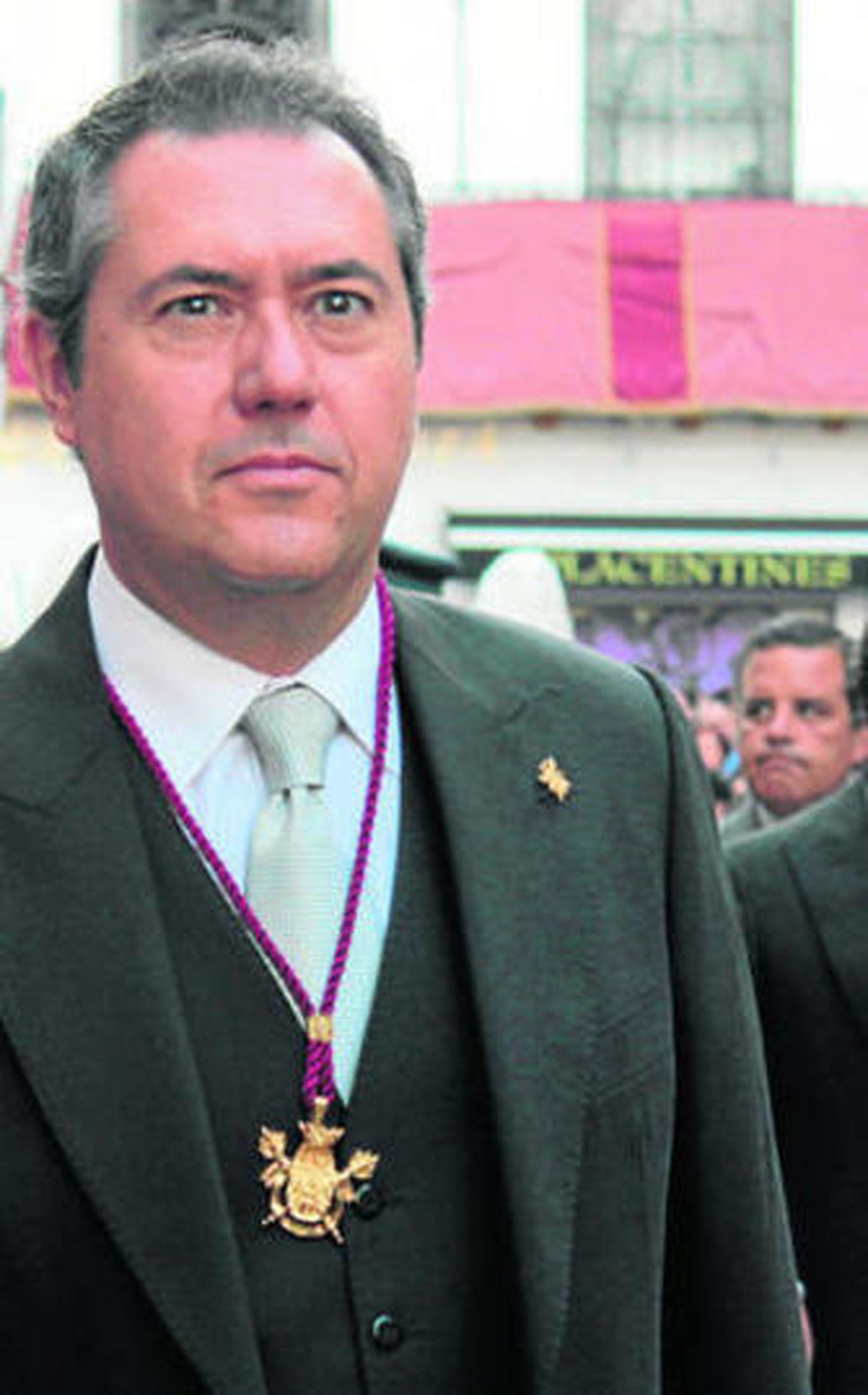El secretario avala el recorte de ediles en la procesión de la Patrona