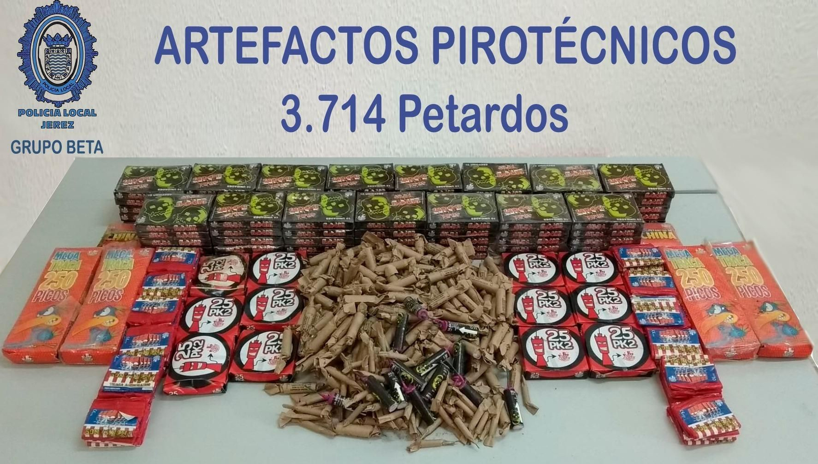 Material pirotécnico intervenidos por la Policía.