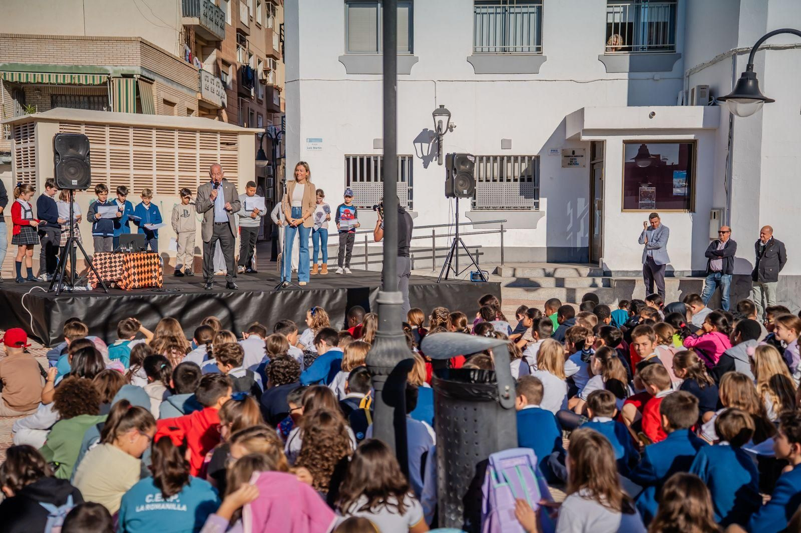 Gabriel Amat en el acto del Día Mundial de la Infancia.