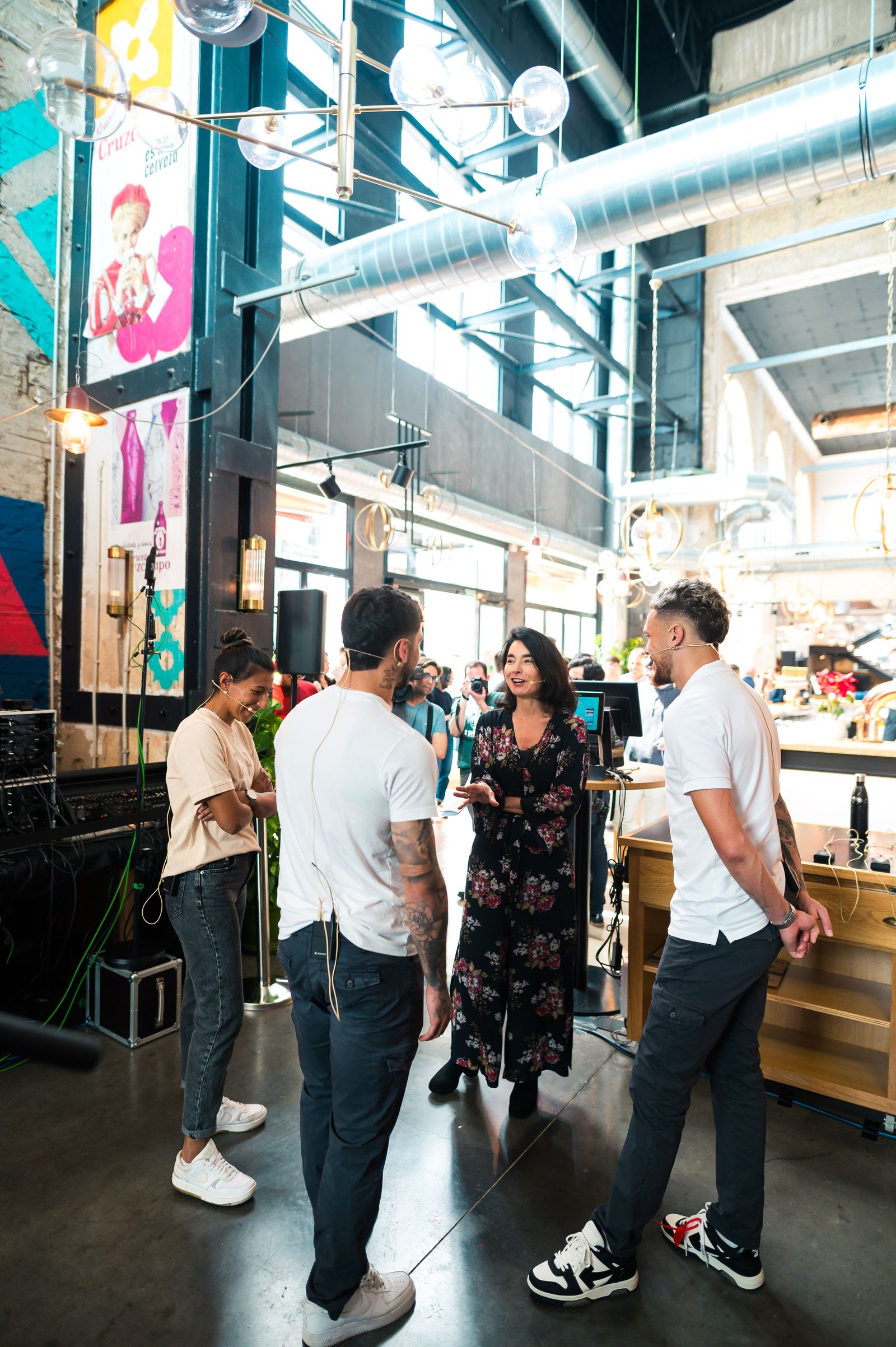 Las fotos de jugadores del Betis y del Sevilla en la Cruzcampo