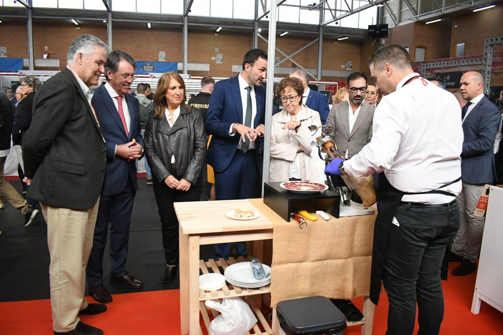 El concurso de mejor cortador en la Feria del Jamón de Los Pedroches, en imágenes