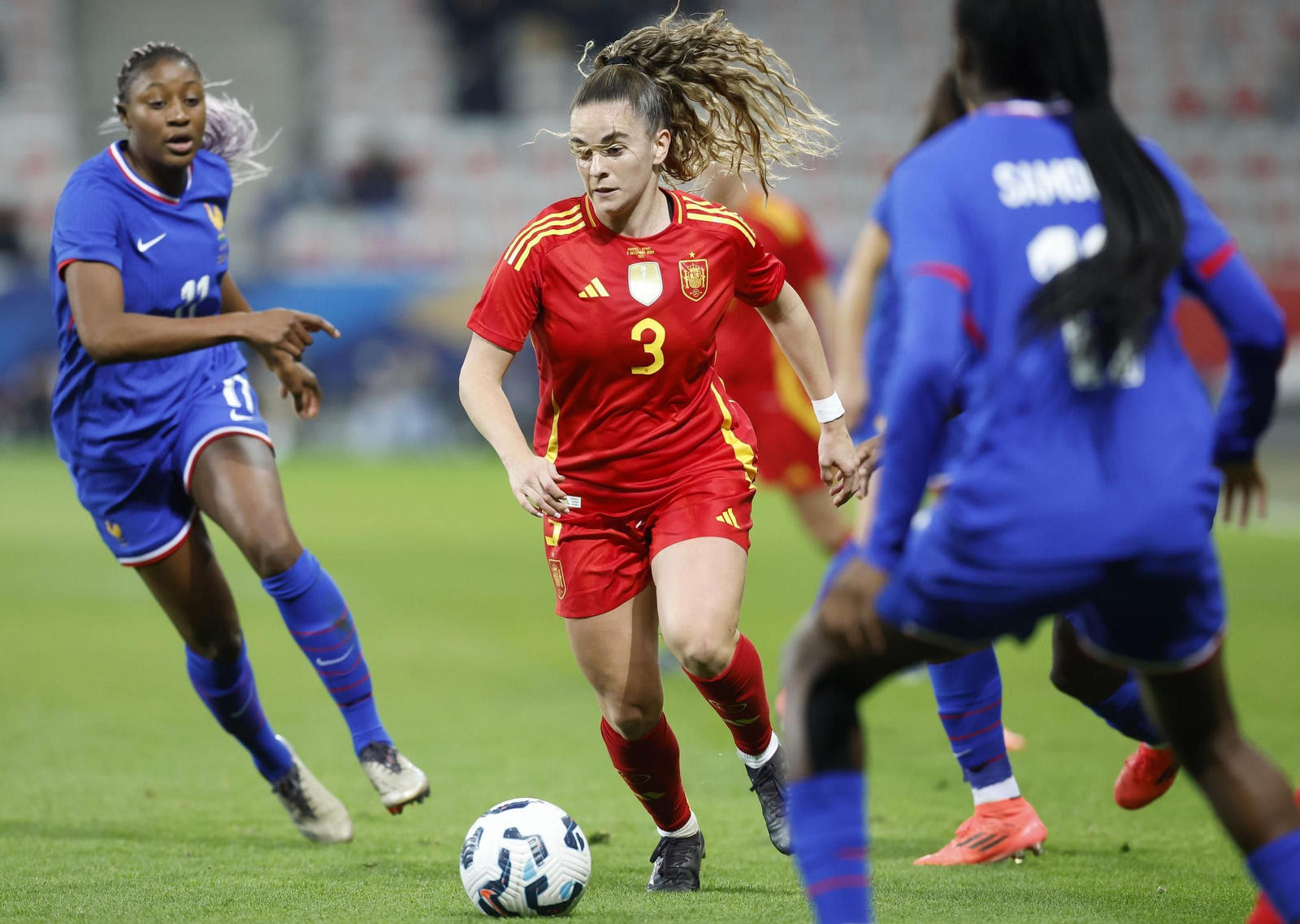 Las fotos de la exhibición de España femenina en Francia