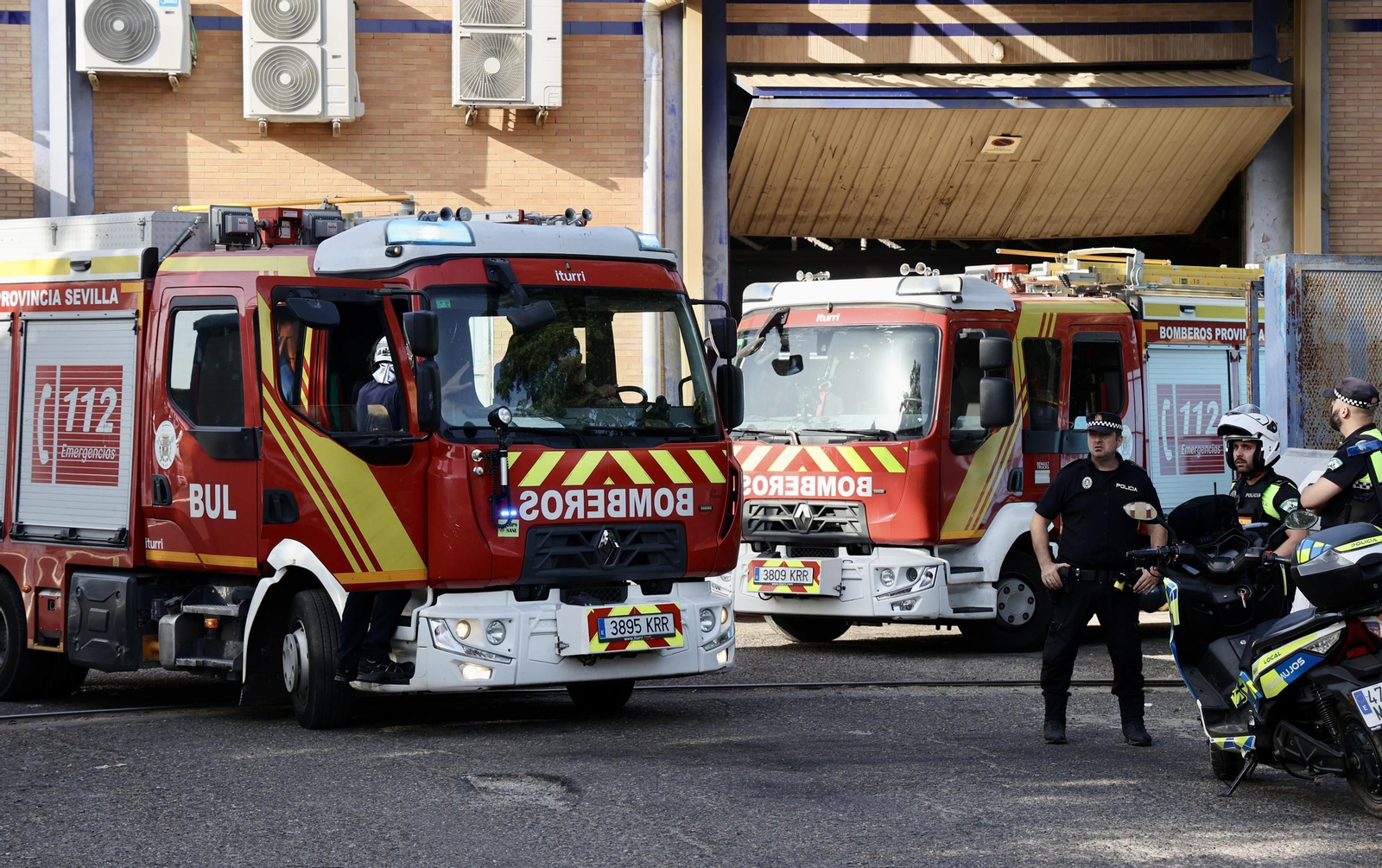 Incendio en el gimnasio Lowfit de Castilleja de la Cuesta