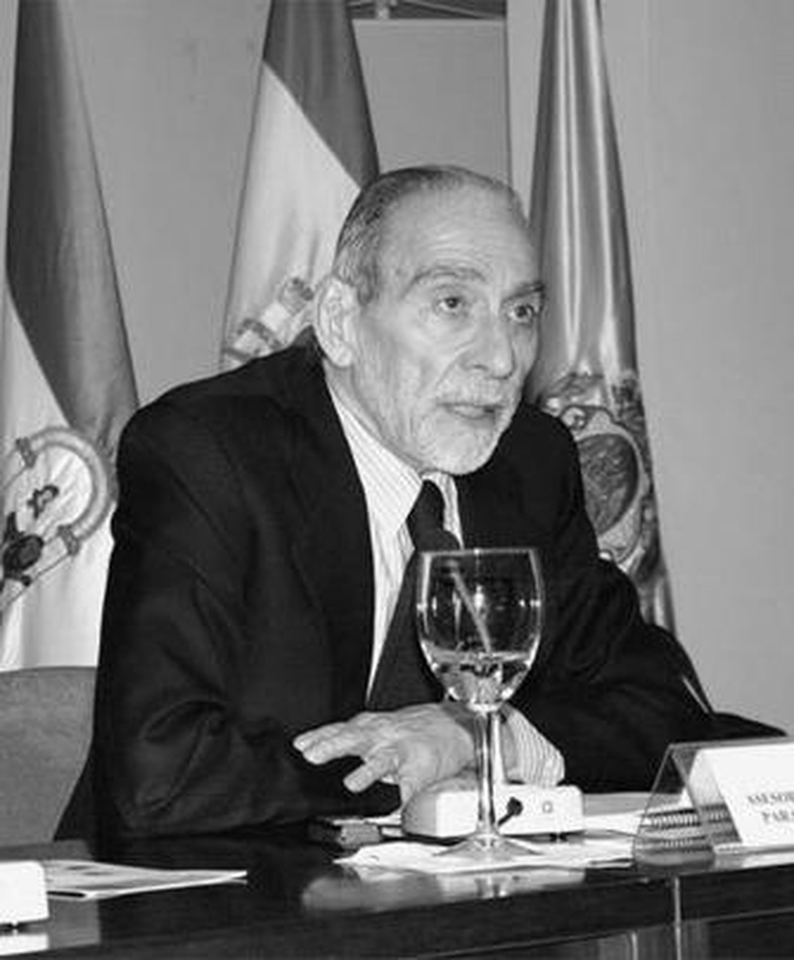 Joaquín Dobladez, Tomás Herrera, Gabriel Alconchel y Félix Duque durante el acto de inauguración de las jornadas en el edificio Kursaal.