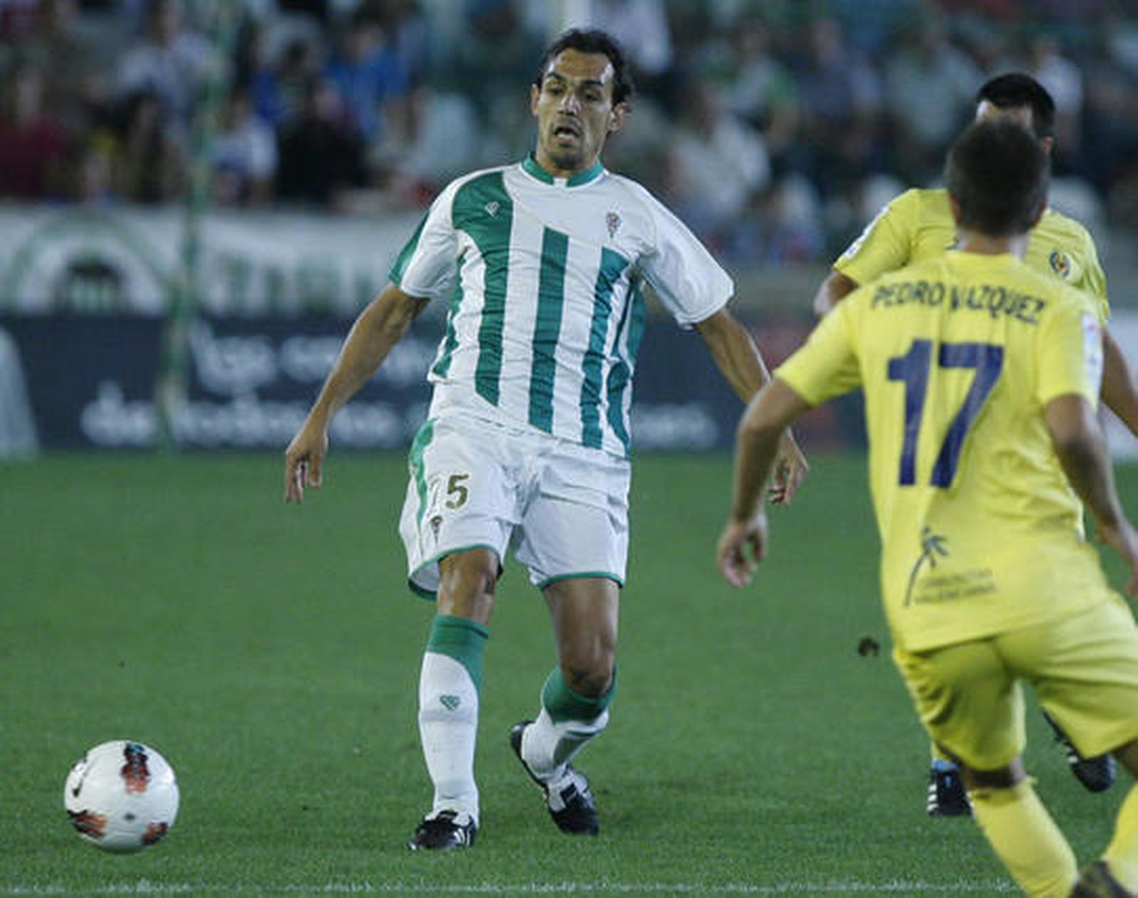El Córdoba y el Villarreal B empatan en su partido en el Arcángel.

Foto: Álvaro Carmona