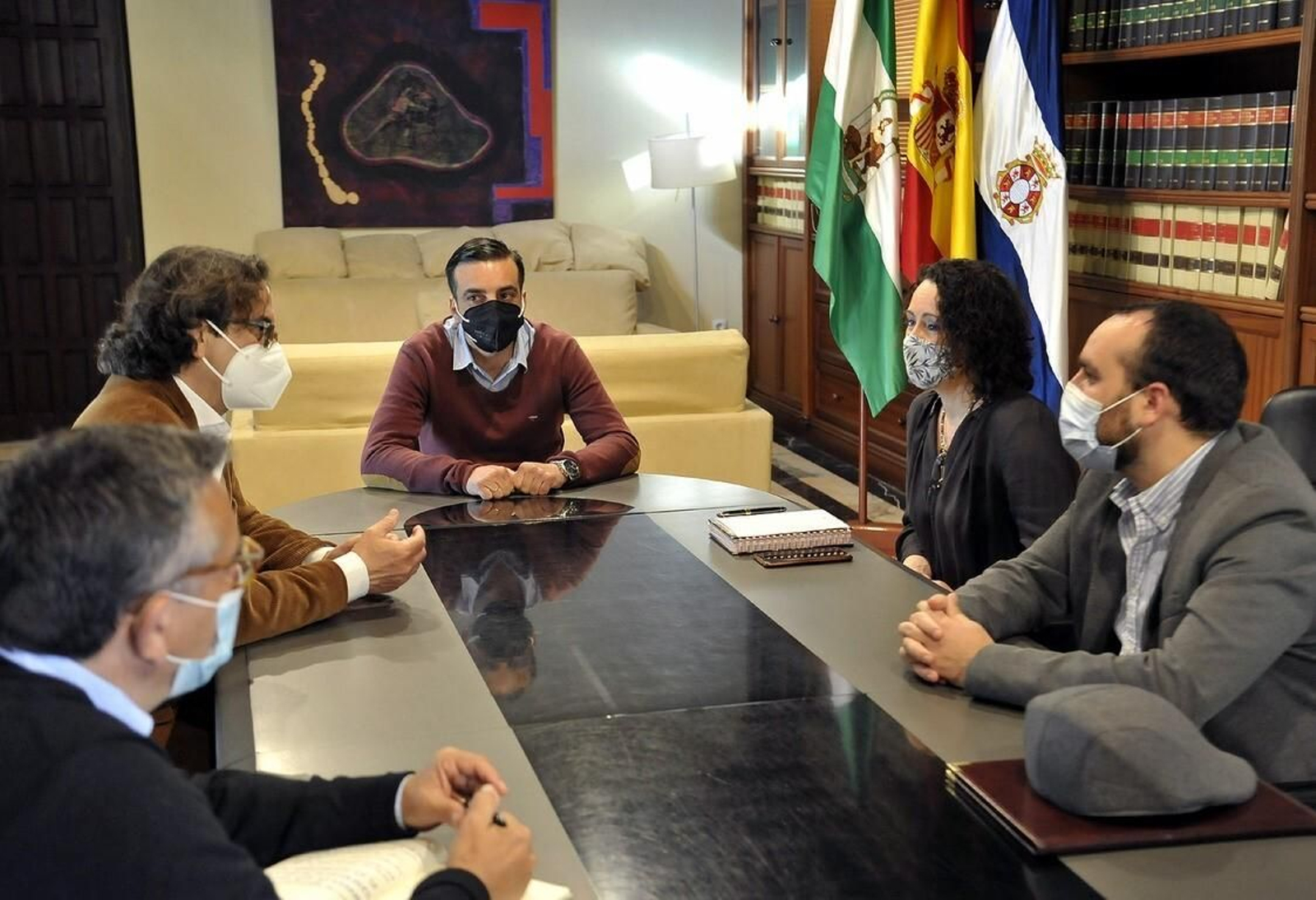 José Antonio Díaz y Nela García, en la reunión entre Ayuntamiento y Acoje.
