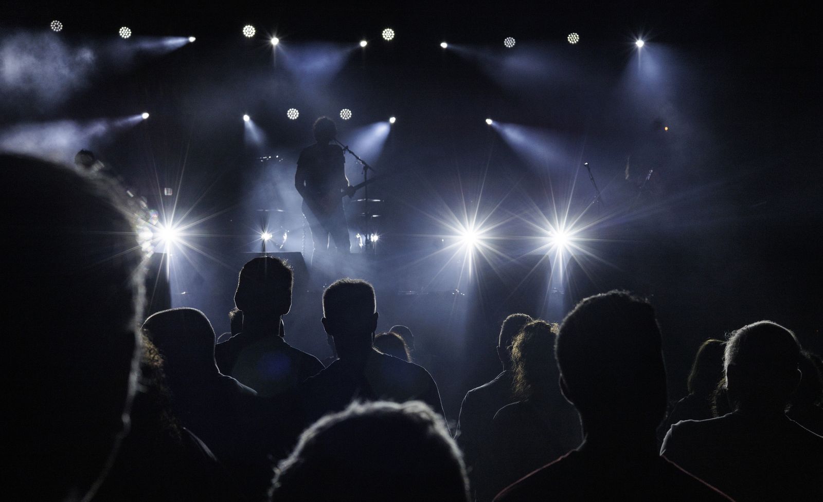 Búscate en las imágenes del primer día de conciertos en el festival  "No sin música"