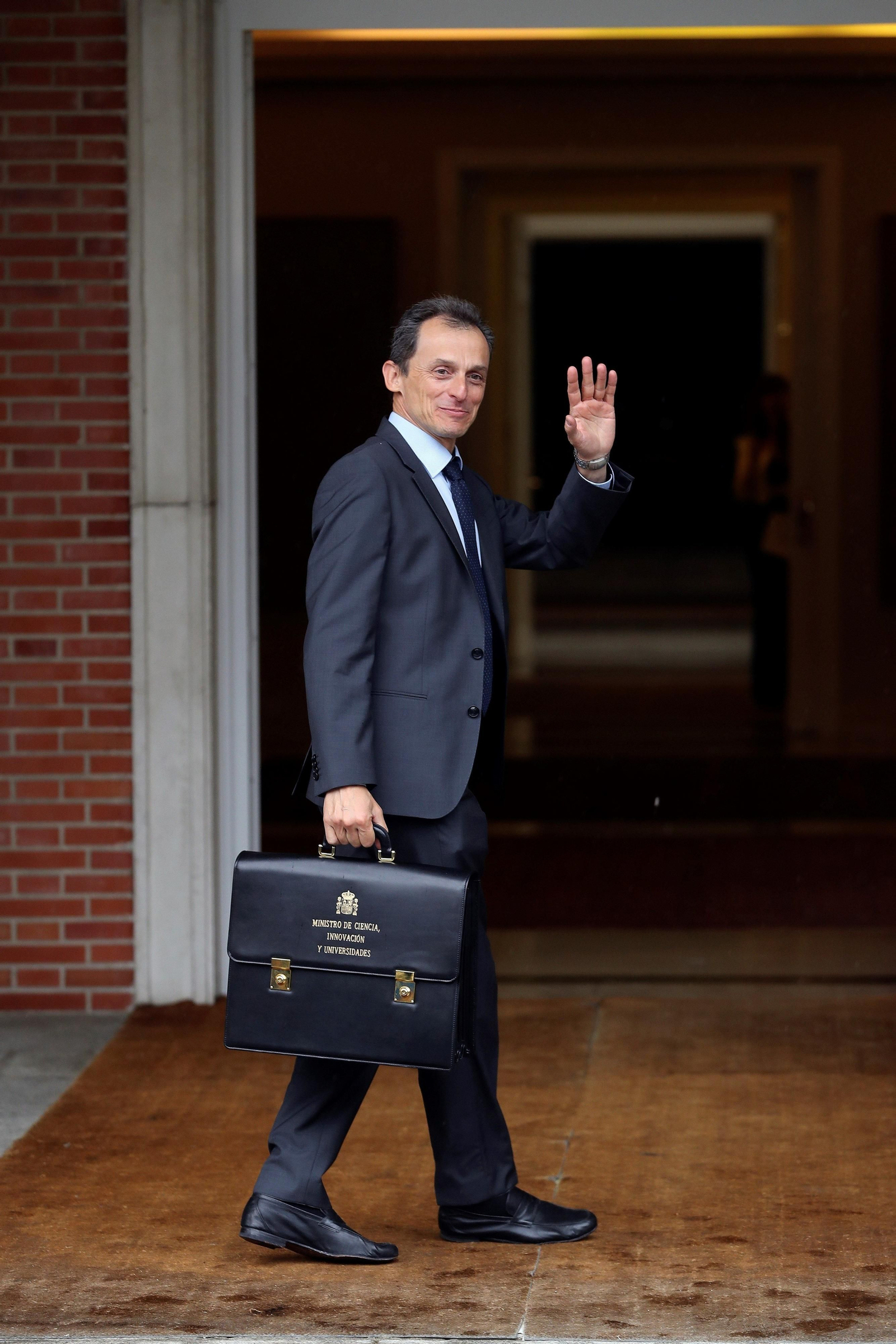 Las imágenes del primer Consejo de Ministros del Gobierno de Pedro Sánchez