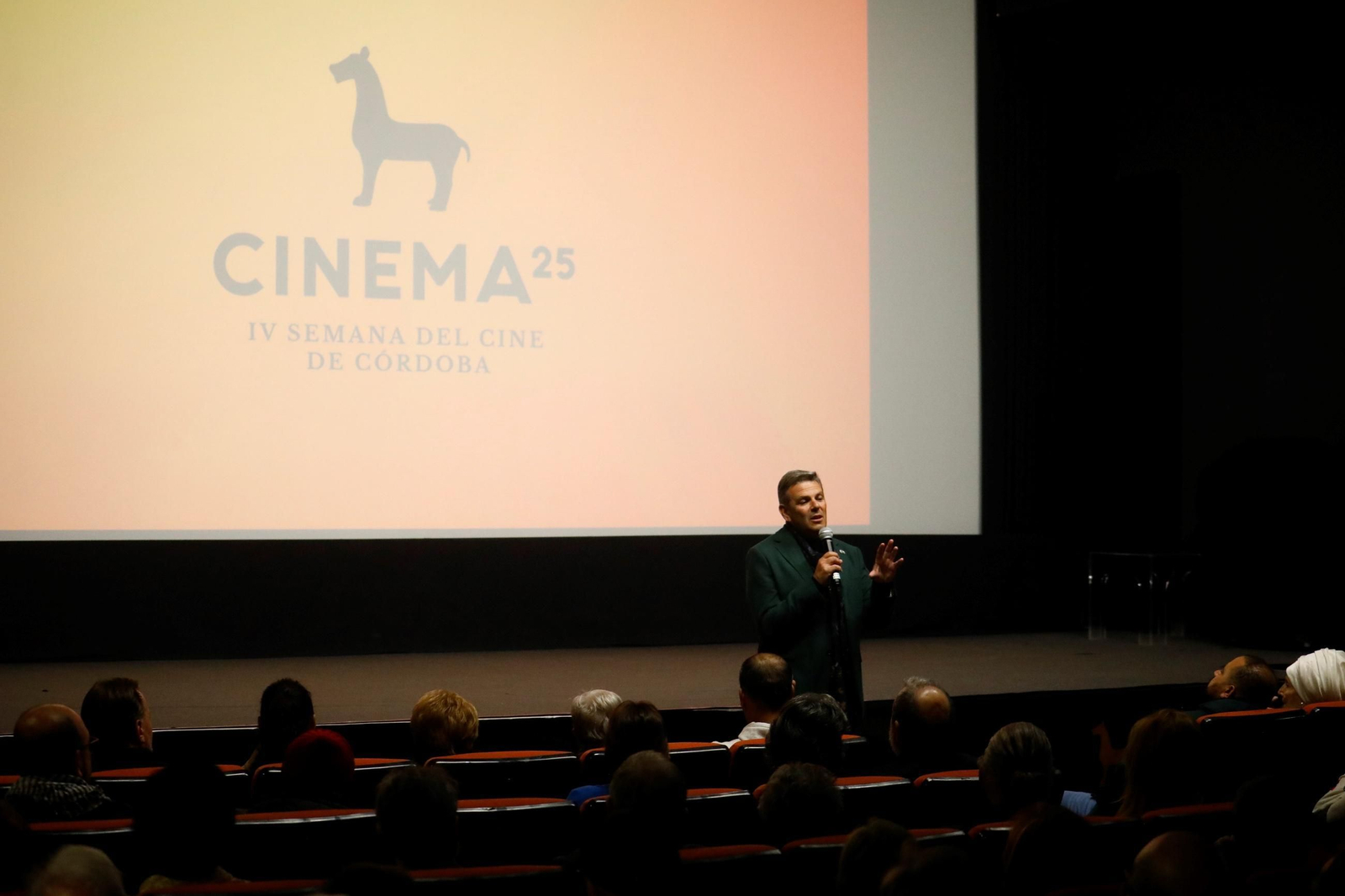 Córdoba acoge el pre-estreno de 'Lorca en La Habana' dentro de la Semana del Cine, en imágenes