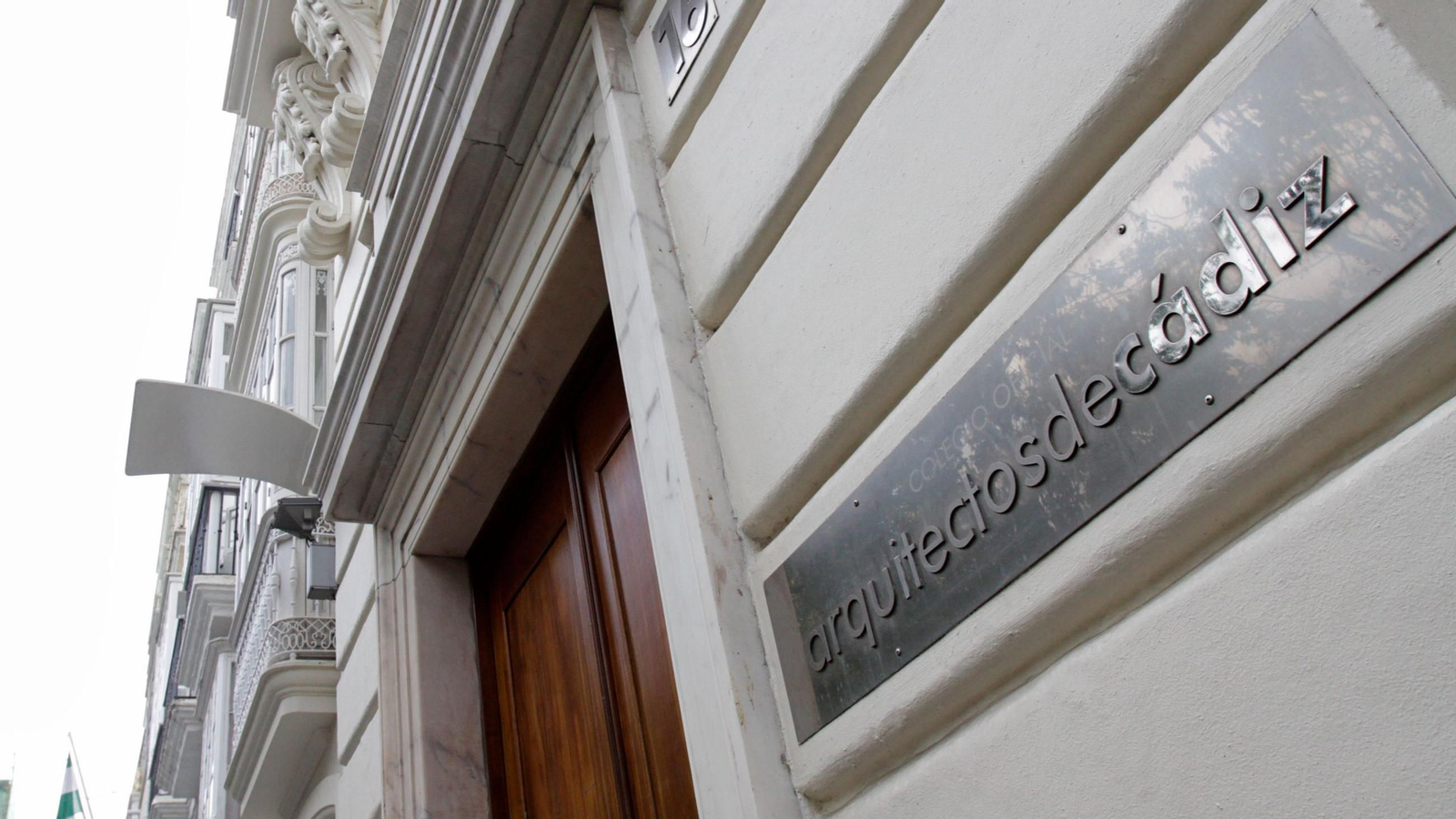 Fachada de la sede del Colegio  de Arquitectos de Cádiz.