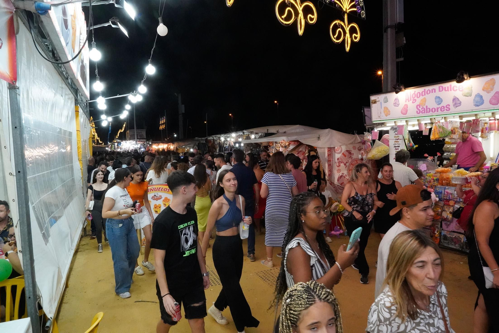Imágenes del ambiente de Colombinas el día 3 de agosto