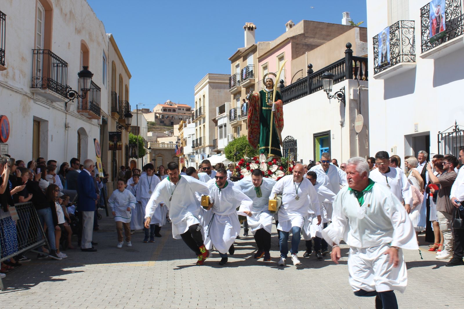 Las imágenes del Domingo de Resurrección en Turre
