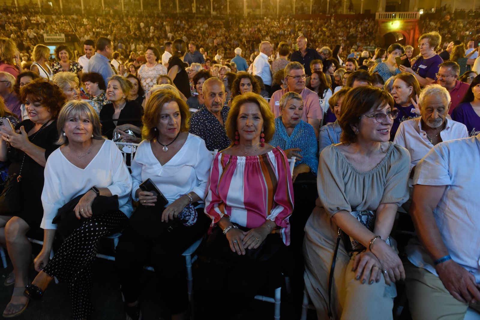 El concierto de Raphael en las Noches de La Maestranza, en imágenes